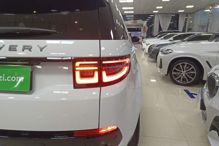 Used Land Rover Discovery Sport 2023 249 PS R-Dynamic S Performance Edition Exterior 3
