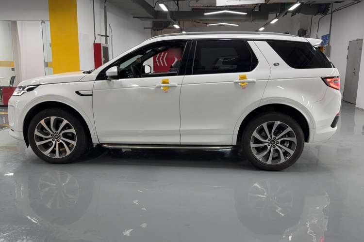 Used Land Rover Discovery Sport 2023 249 PS R-Dynamic S Performance Edition Exterior 5