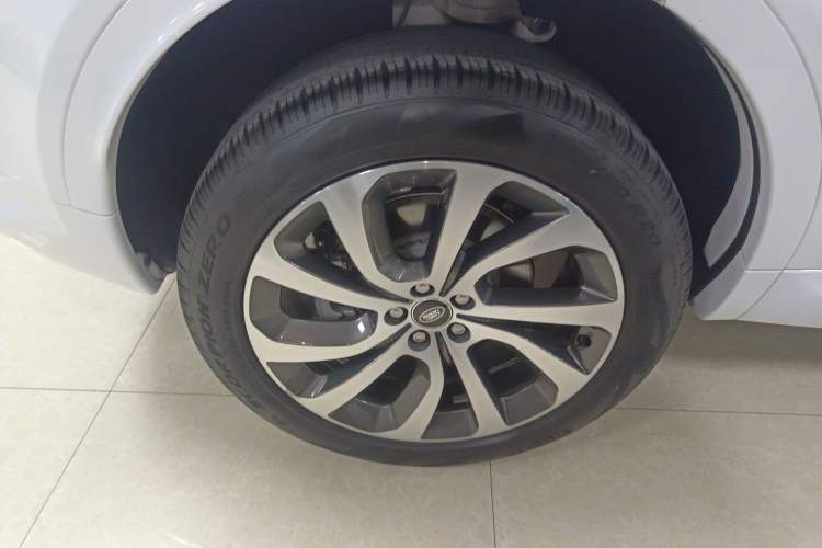 Used Land Rover Discovery Sport 2023 249 PS R-Dynamic S Performance Edition Exterior 5