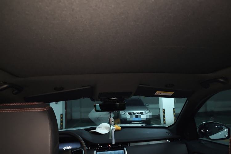 Used Land Rover Discovery Sport 2023 249 PS R-Dynamic HSE Luxury Custom Edition Headliner
