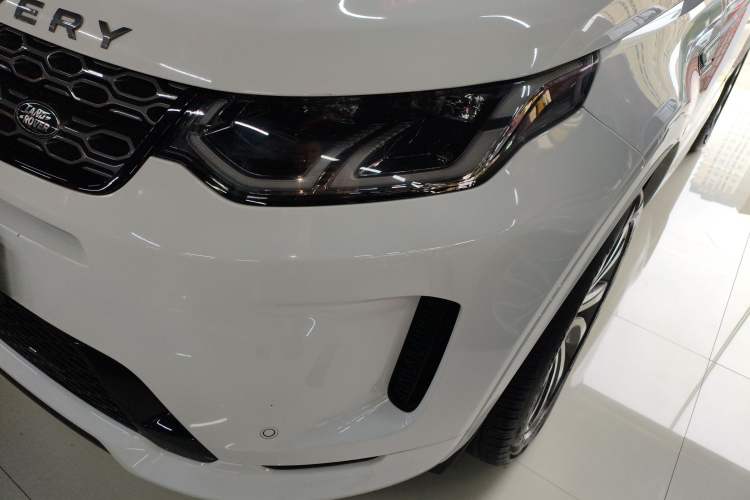 Used Land Rover Discovery Sport 2023 249 PS R-Dynamic S Performance Edition Left Front Headlight