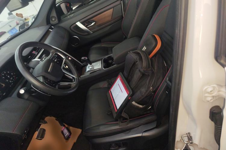 Used Land Rover Discovery Sport 2023 249 PS R-Dynamic SE Performance Tech Edition Left Front Seat