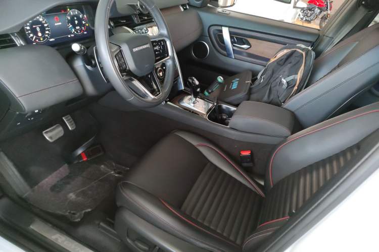 Used Land Rover Discovery Sport 2023 249 PS R-Dynamic S Performance Edition Left Front Seat