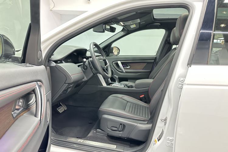 Used Land Rover Discovery Sport 2023 249 PS R-Dynamic S Performance Edition Left Front Seat