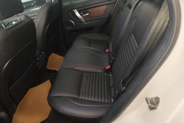 Used Land Rover Discovery Sport 2023 249 PS R-Dynamic SE Performance Tech Edition Left Rear Seat