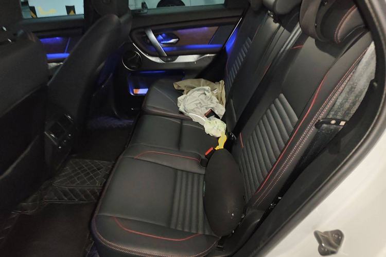 Used Land Rover Discovery Sport 2023 249 PS R-Dynamic HSE Luxury Custom Edition Left Rear Seat