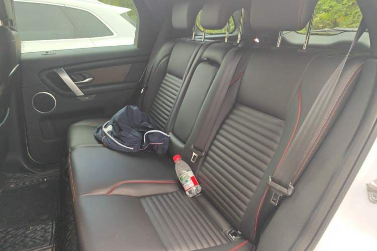 Used Land Rover Discovery Sport 2023 249 PS R-Dynamic S Performance Edition Left Rear Seat