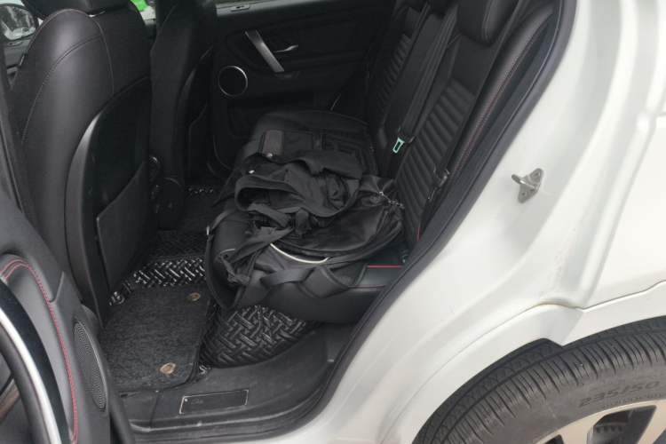 Used Land Rover Discovery Sport 2023 249 PS R-Dynamic S Performance Edition Left Rear Seat