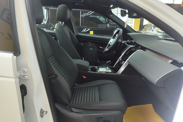 Used Land Rover Discovery Sport 2023 249 PS R-Dynamic S Performance Edition Right Front Seat