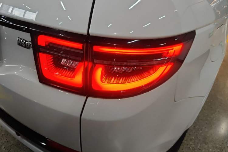 Used Land Rover Discovery Sport 2023 249 PS R-Dynamic S Performance Edition Right Rear Taillight