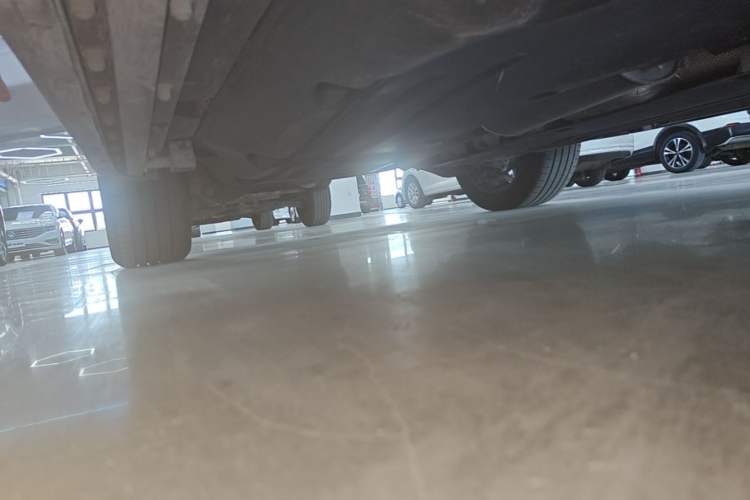 Used Land Rover Discovery Sport 2023 249 PS R-Dynamic SE Performance Tech Edition Right Side Sill