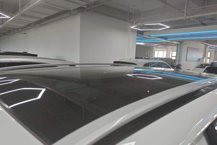 Used Land Rover Discovery Sport 2023 249 PS R-Dynamic SE Performance Tech Edition Roof