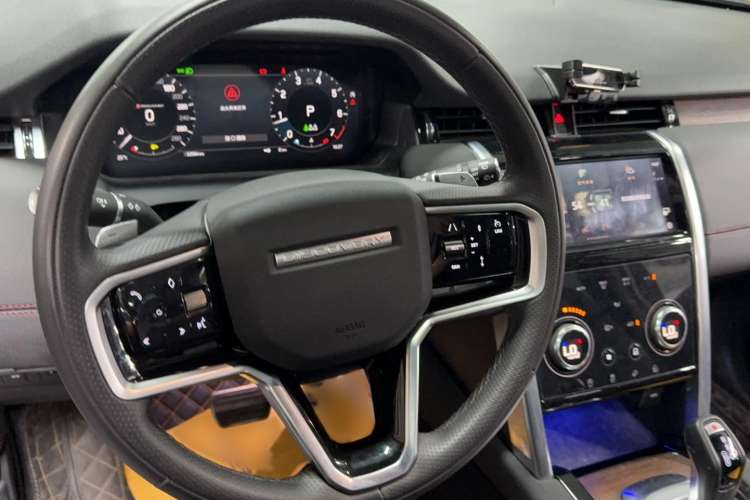 Used Land Rover Discovery Sport 2023 249 PS R-Dynamic S Performance Edition Steering Wheel