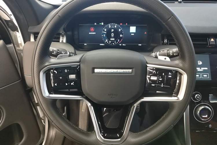 Used Land Rover Discovery Sport 2023 249 PS R-Dynamic SE Performance Tech Edition Steering Wheel
