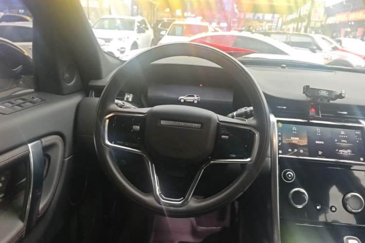 Used Land Rover Discovery Sport 2023 249 PS R-Dynamic S Performance Edition Steering Wheel