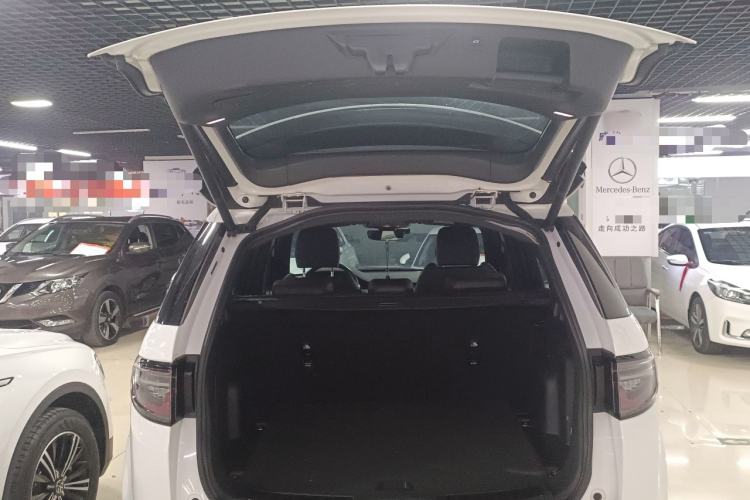 Used Land Rover Discovery Sport 2023 249 PS R-Dynamic S Performance Edition Trunk