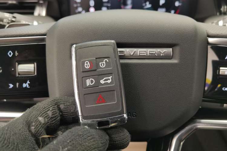 Used Land Rover Discovery Sport 2023 249 PS R-Dynamic SE Performance Tech Edition Vehicle Key