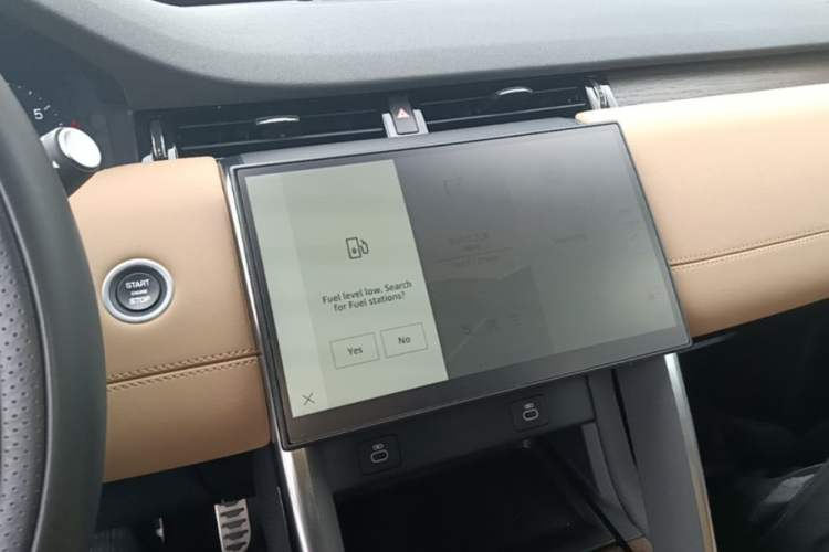 Used Land Rover Discovery Sport 2024 Performance Tech Edition Audio And AC Panel