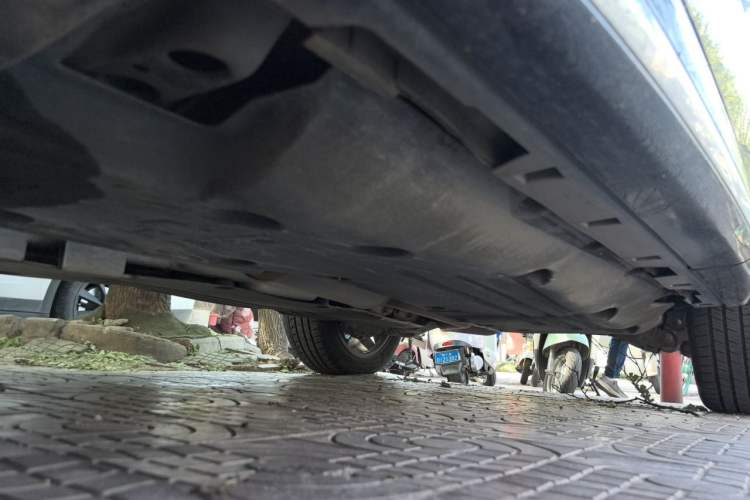 Used Land Rover Discovery Sport 2024 Performance Tech Edition Chassis Front Left