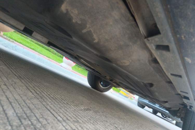 Used Land Rover Discovery Sport 2024 Performance Tech Edition Chassis Front Left