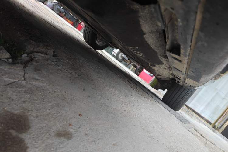Used Land Rover Discovery Sport 2024 Performance Tech Edition Chassis Front Left