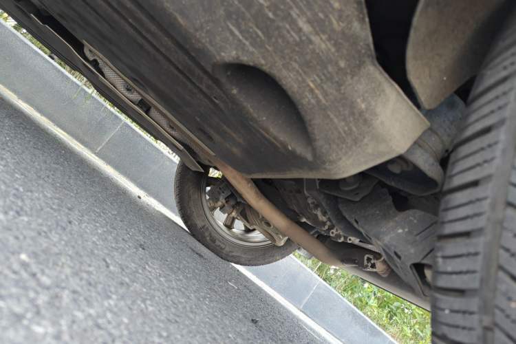 Used Land Rover Discovery Sport 2024 Performance Tech Edition Chassis Rear Left