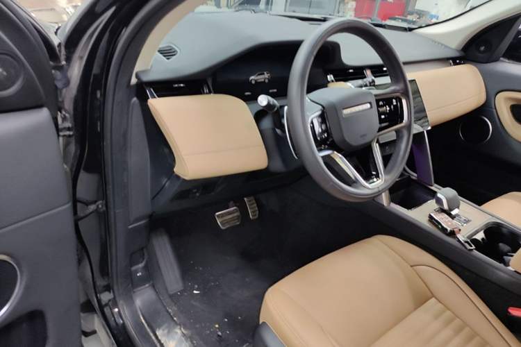 Used Land Rover Discovery Sport 2024 Performance Tech Edition Driver Seat