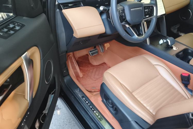 Used Land Rover Discovery Sport 2024 Luxury Custom Edition Driver Seat