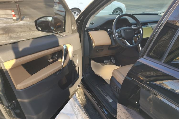 Used Land Rover Discovery Sport 2024 Luxury Custom Edition Driver Seat