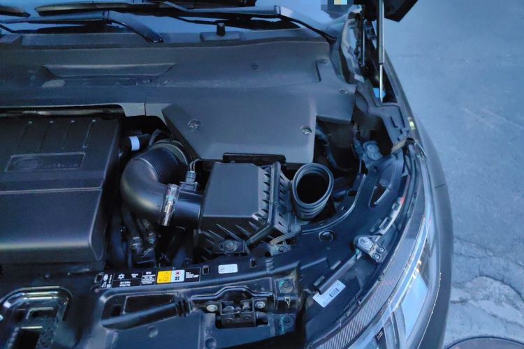 Used Land Rover Discovery Sport 2024 Performance Tech Edition Engine Bay Left