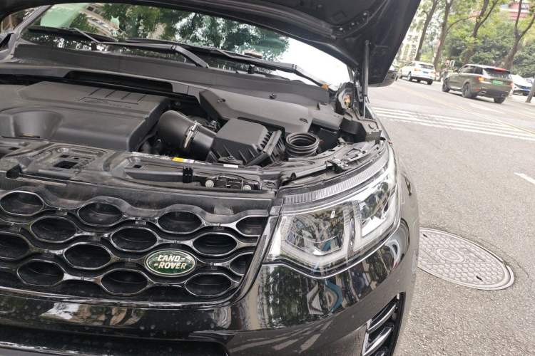 Used Land Rover Discovery Sport 2024 Luxury Custom Edition Engine Bay Left