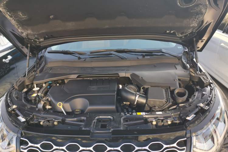 Used Land Rover Discovery Sport 2024 Luxury Custom Edition Engine Bay