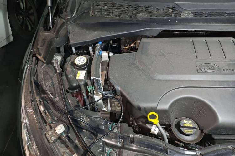 Used Land Rover Discovery Sport 2024 Performance Tech Edition Engine Bay Right