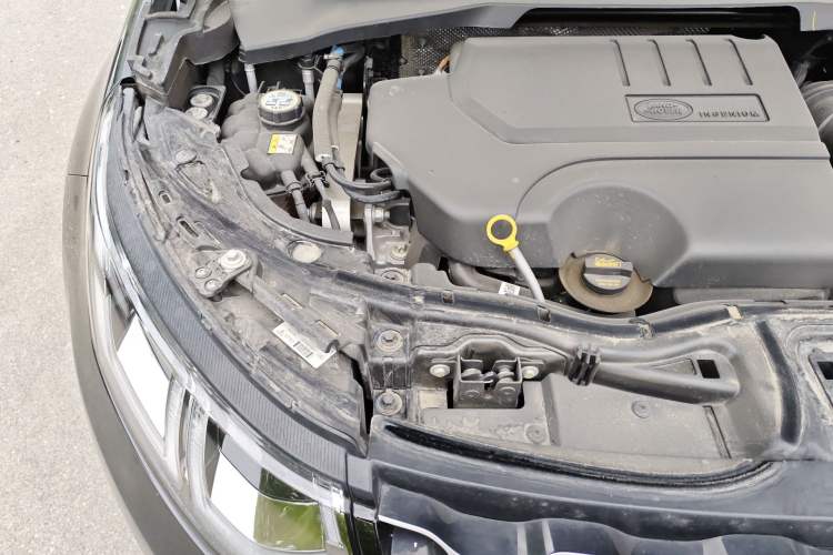 Used Land Rover Discovery Sport 2024 Luxury Custom Edition Engine Bay Right