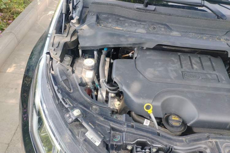 Used Land Rover Discovery Sport 2024 Performance Tech Edition Engine Bay Right