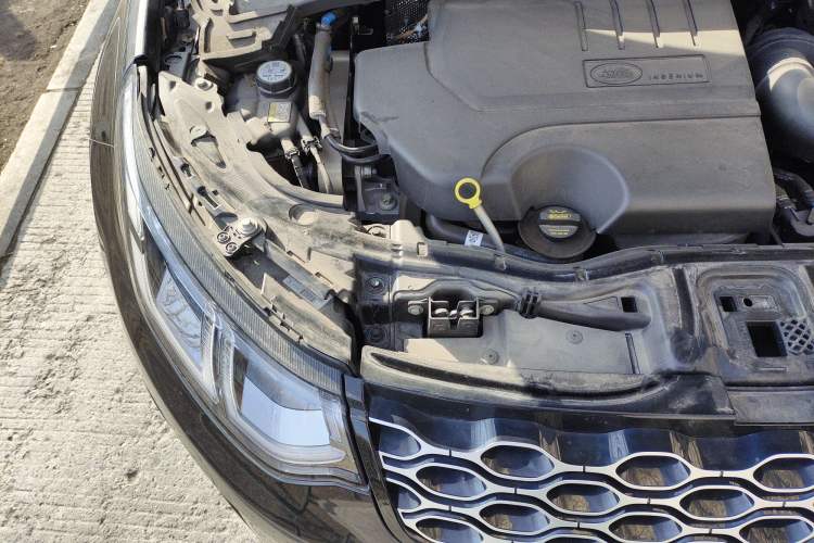 Used Land Rover Discovery Sport 2024 Performance Tech Edition Engine Bay Right