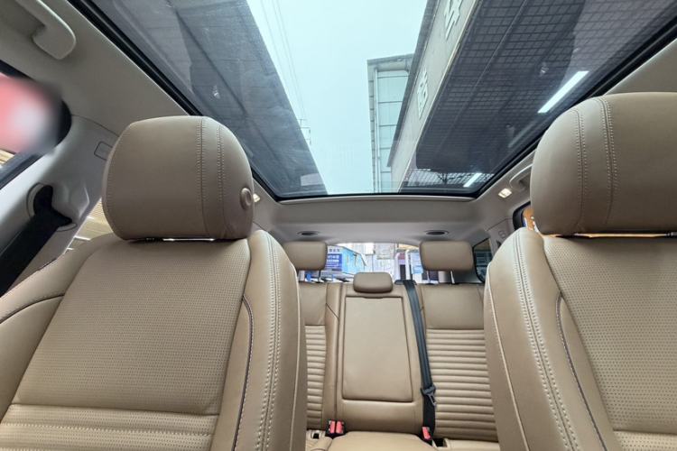 Used Land Rover Discovery Sport 2024 Luxury Custom Edition Headliner
