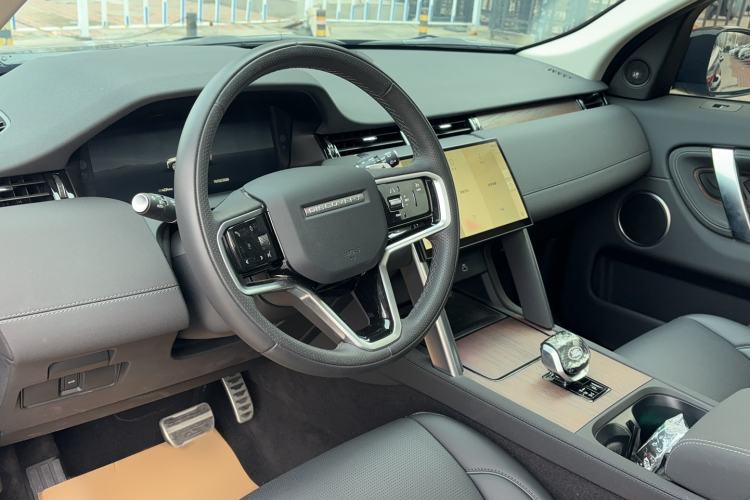 Used Land Rover Discovery Sport 2024 Performance Tech Edition Interior 1