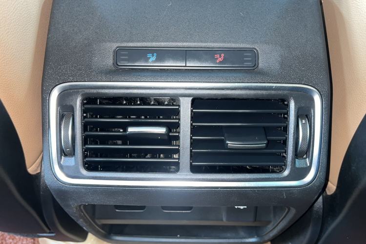 Used Land Rover Discovery Sport 2024 Performance Tech Edition Interior 1