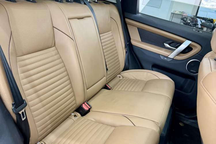 Used Land Rover Discovery Sport 2024 Luxury Custom Edition Interior 2
