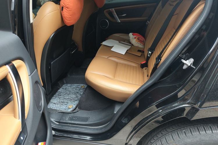 Used Land Rover Discovery Sport 2024 Luxury Custom Edition Interior 4
