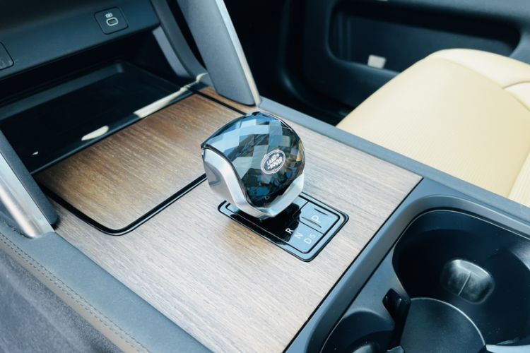 Used Land Rover Discovery Sport 2024 Performance Tech Edition Interior 6
