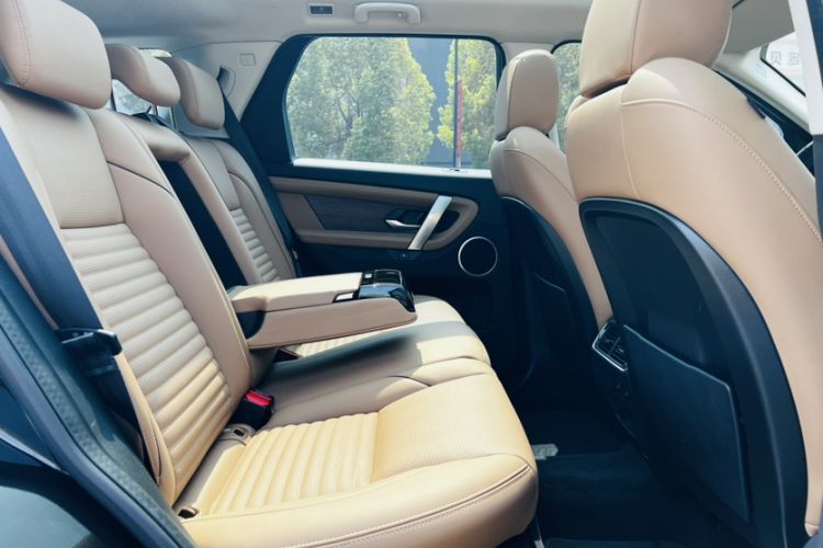 Used Land Rover Discovery Sport 2024 Performance Tech Edition Interior 9