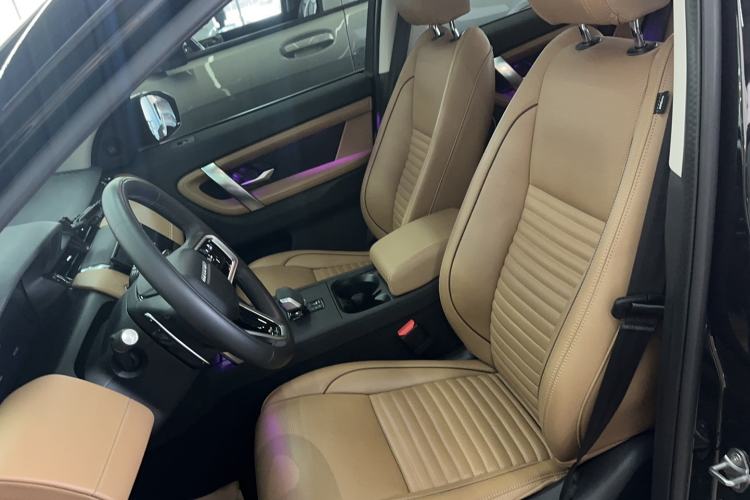 Used Land Rover Discovery Sport 2024 Luxury Custom Edition Left Front Seat