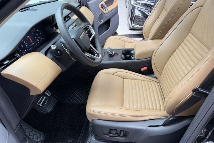 Used Land Rover Discovery Sport 2024 Luxury Custom Edition Left Front Seat