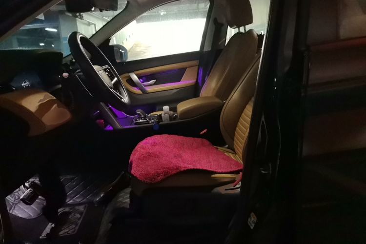 Used Land Rover Discovery Sport 2024 Luxury Custom Edition Left Front Seat