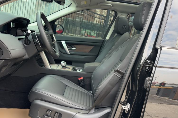 Used Land Rover Discovery Sport 2024 Performance Tech Edition Left Front Seat
