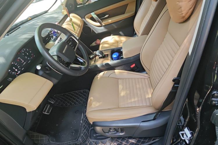 Used Land Rover Discovery Sport 2024 Performance Tech Edition Left Front Seat