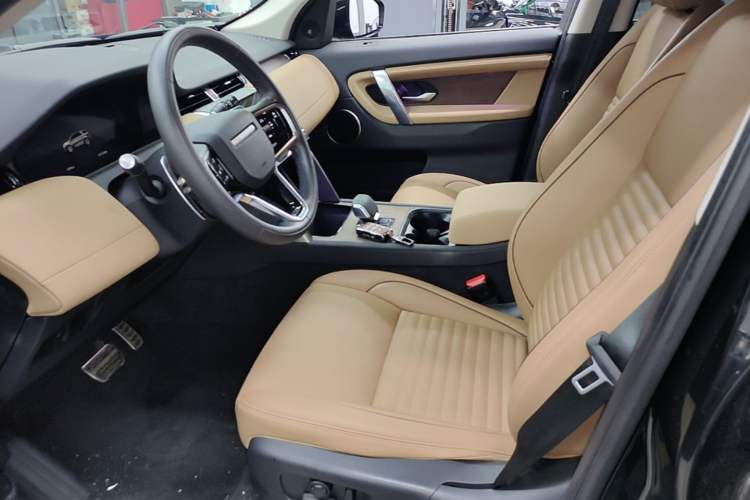 Used Land Rover Discovery Sport 2024 Performance Tech Edition Left Front Seat