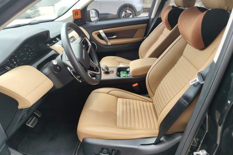 Used Land Rover Discovery Sport 2024 Performance Tech Edition Left Front Seat